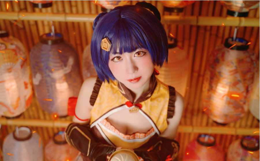 COS: "Genshin Impact" Xiangling: Restoration of beautiful legs