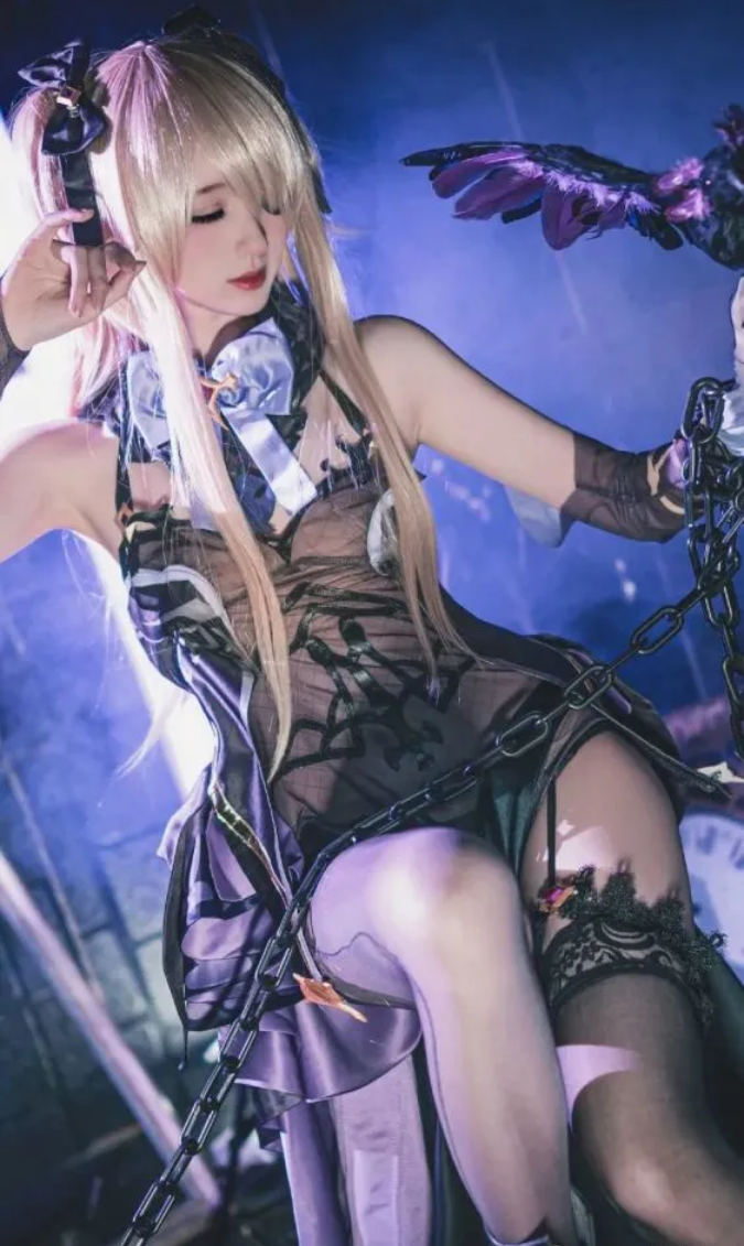 COS: Genshin Impact Fischl